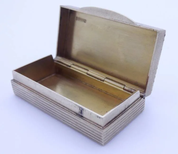 1964-gold-pill-box-006.jpg