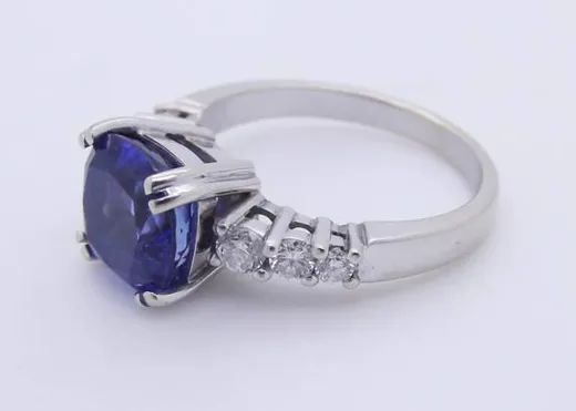 tanzanite-006.jpg