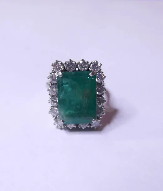 emerald-ring-003.jpg