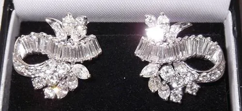 Stunning 18ct White Gold Diamond Earrings | E.J. Markham and Son Ltd